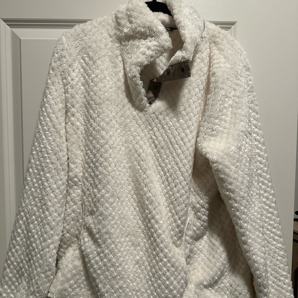 Eddie Bauer Pullover